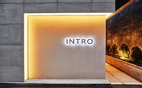 Hotel Intro